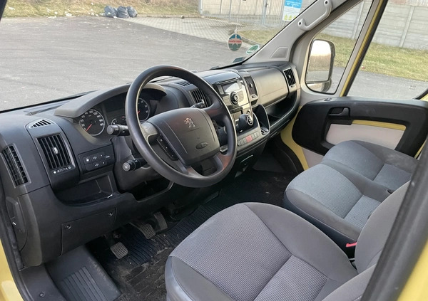 Peugeot Boxer cena 53800 przebieg: 250957, rok produkcji 2012 z Konin małe 596